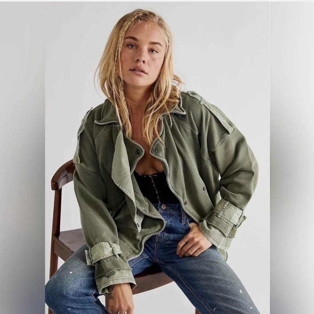 NWOT Free People Roll Out Knit Trench Coat in The Adventurer Size Large